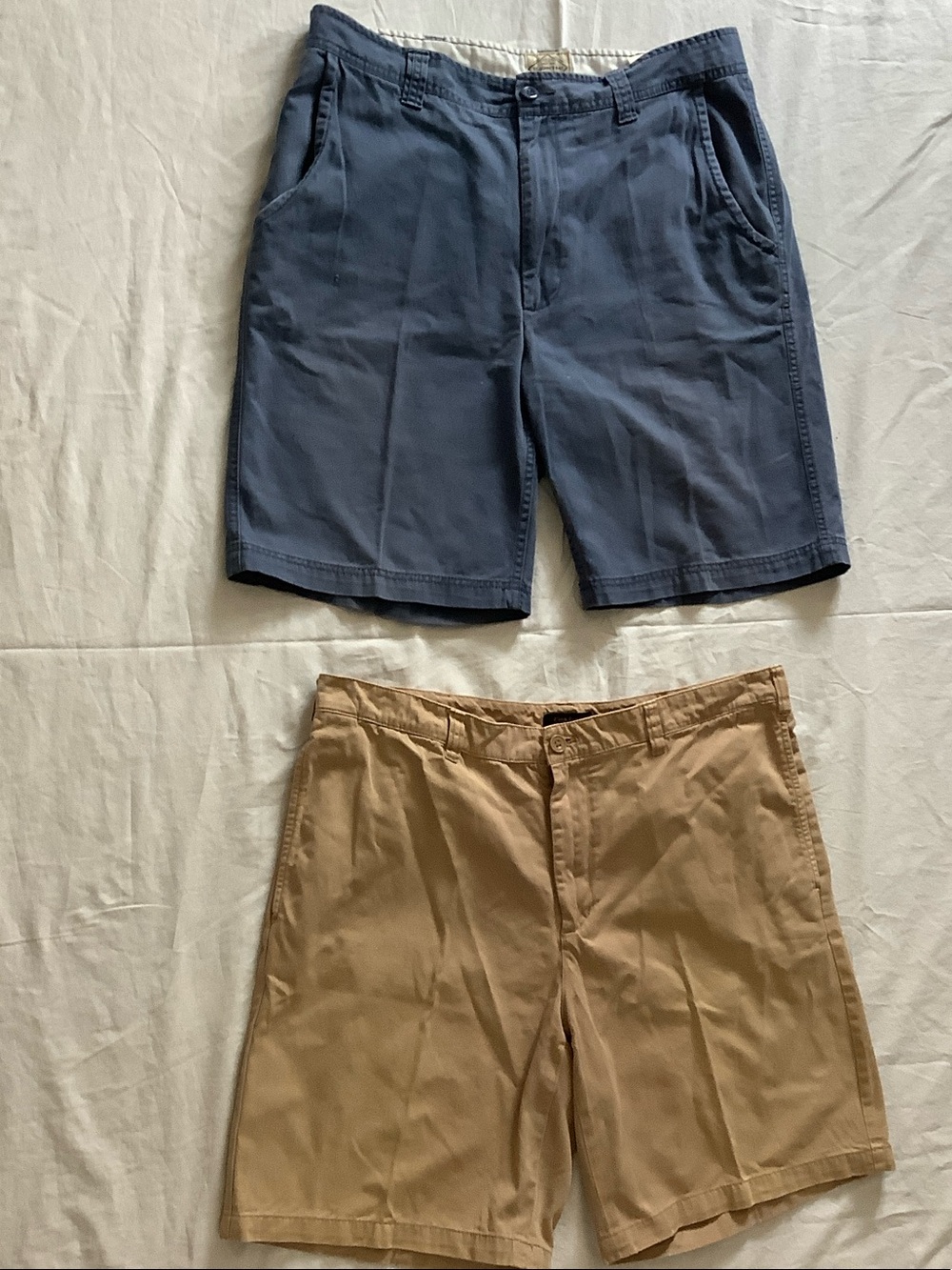 Two-Pack Men's Casual Shorts - Blue & Khaki